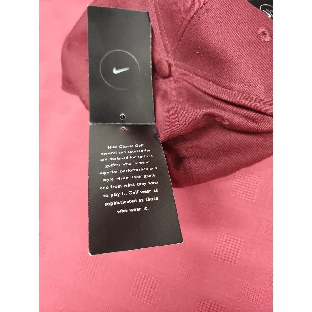 Nike Golf Strapback Ball Cap Burgundy Adjustable New With Tags